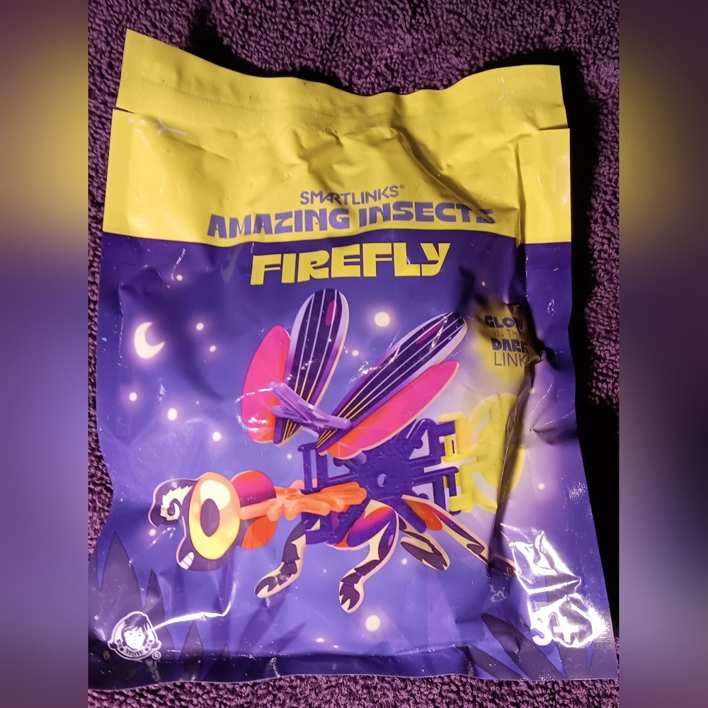 Smartlinks 2024 Wendy's Amazing Insects Firefly glow in the dark